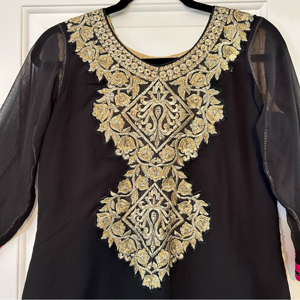 Indian Pakistani Custom Rhinestone Embroidered Kurta Tunic Top Medium Black Gold - Picture 4 of 11